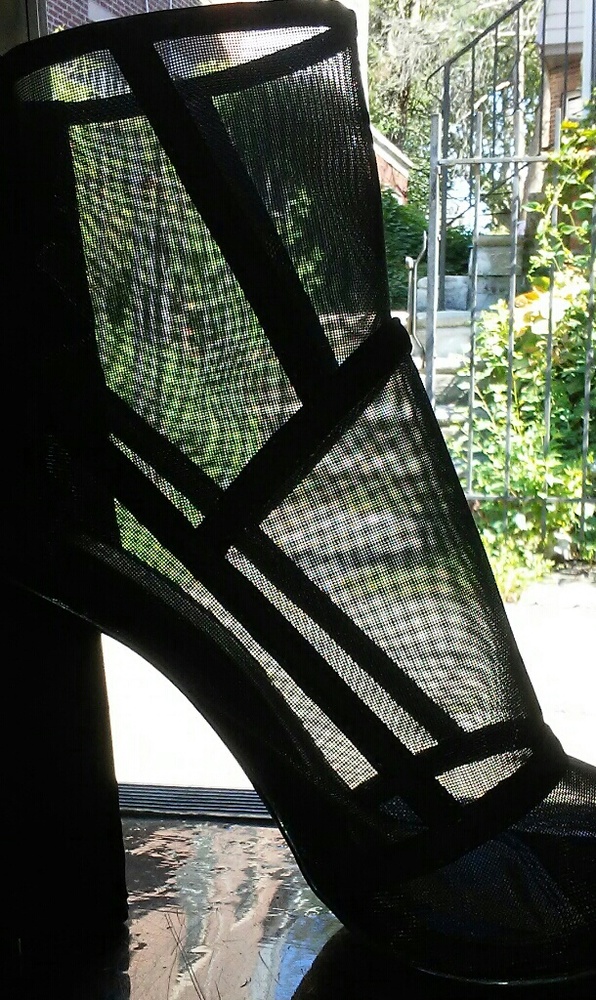 Mesh ankle boot. - Picture 5 of 7